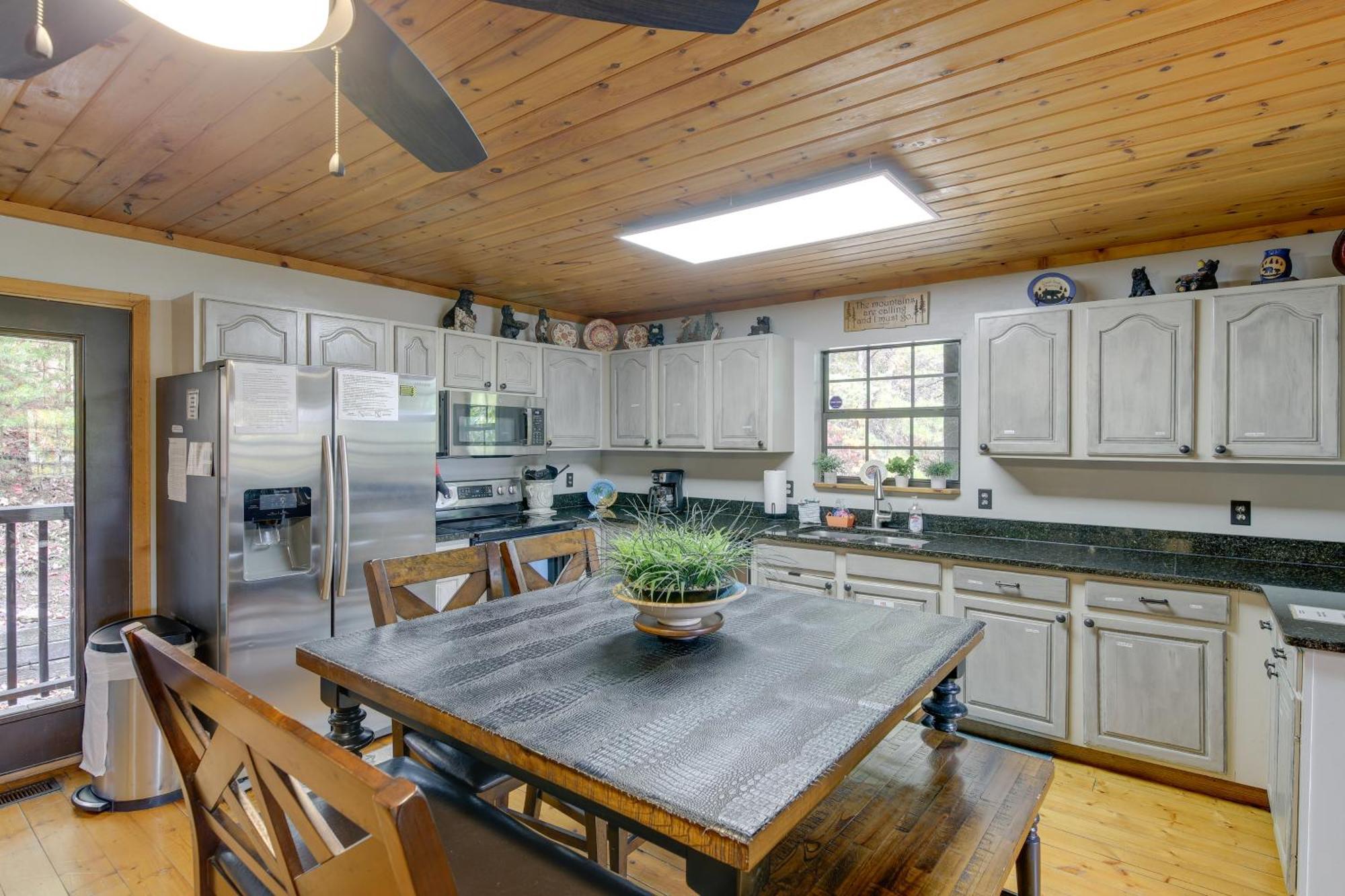 Above And Beyond Pigeon Forge Cabin With Prime Views! Екстериор снимка