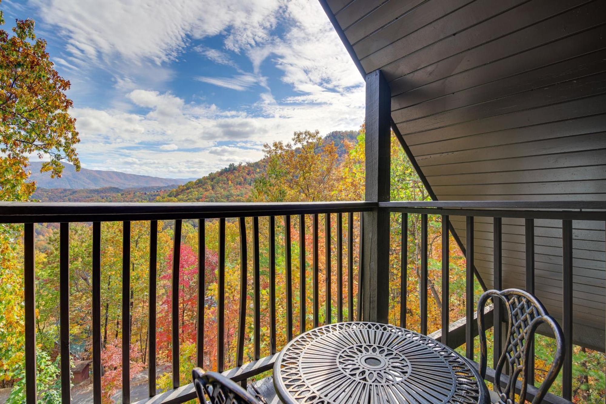 Above And Beyond Pigeon Forge Cabin With Prime Views! Екстериор снимка