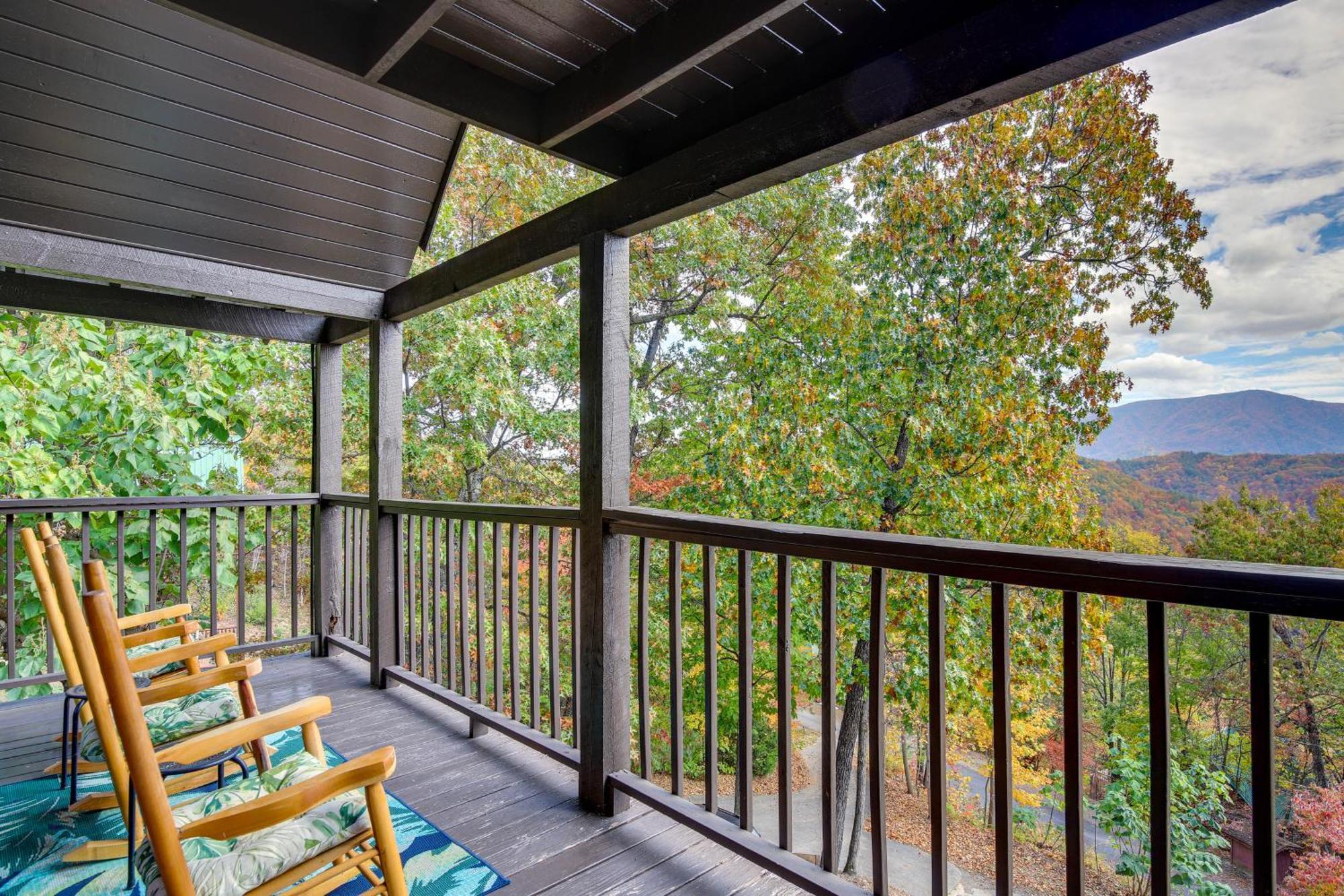 Above And Beyond Pigeon Forge Cabin With Prime Views! Екстериор снимка